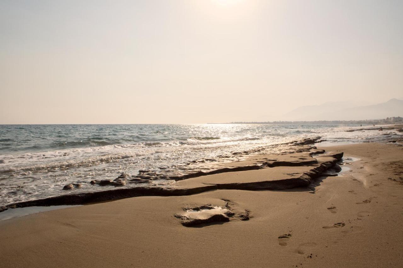 Thalassa Apartment Ierapetra Buitenkant foto